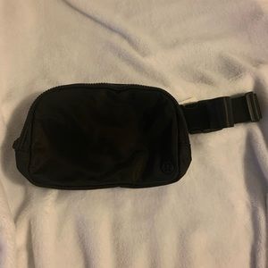 Black Lululemon Everywhere Belt Bag